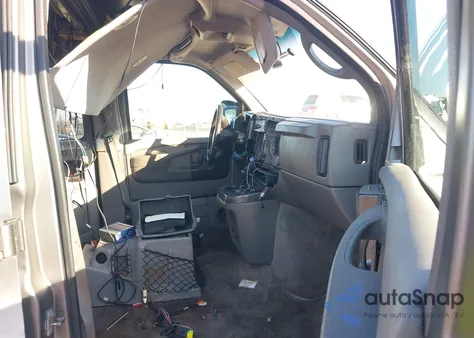 2007 GMC Savana Upfitter z USA, uszkodzony, nr VIN 1GDFG15T671141024